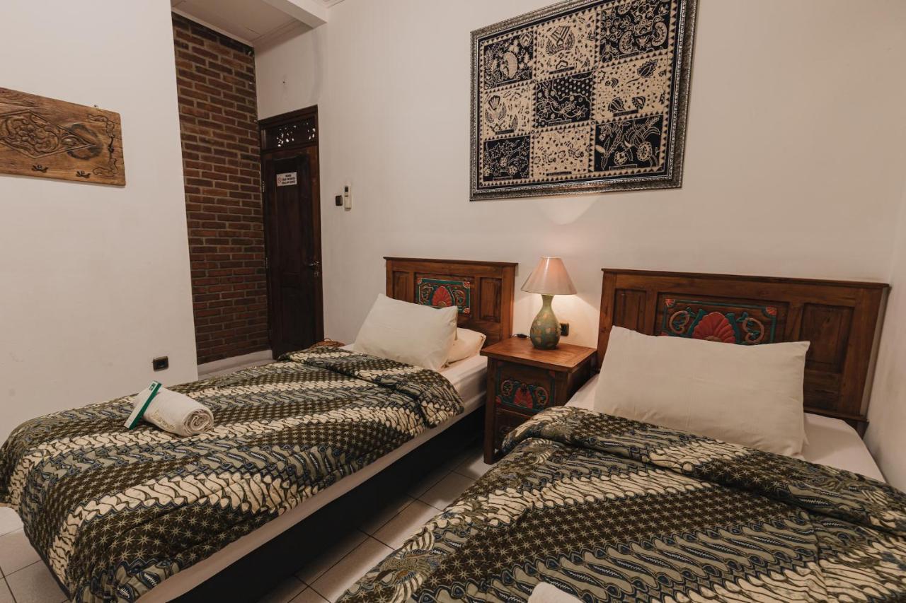 Sekararum Butik Syariah Guesthouse Bandung Exteriér fotografie